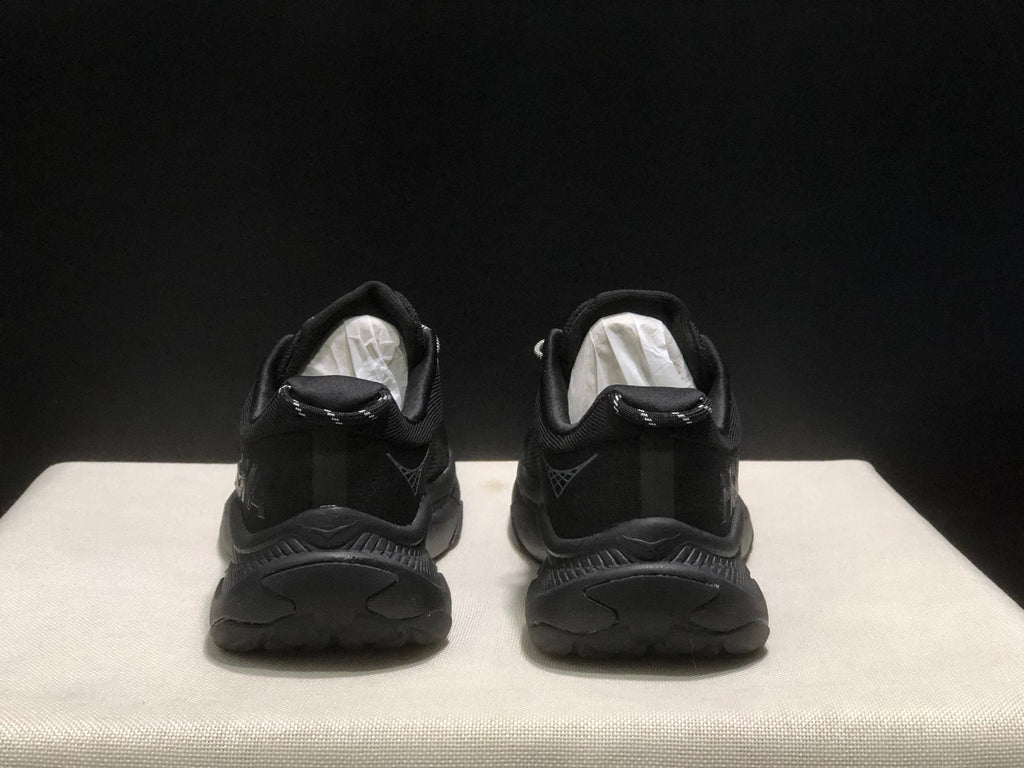HOKA ONE ONE SKYFLOW